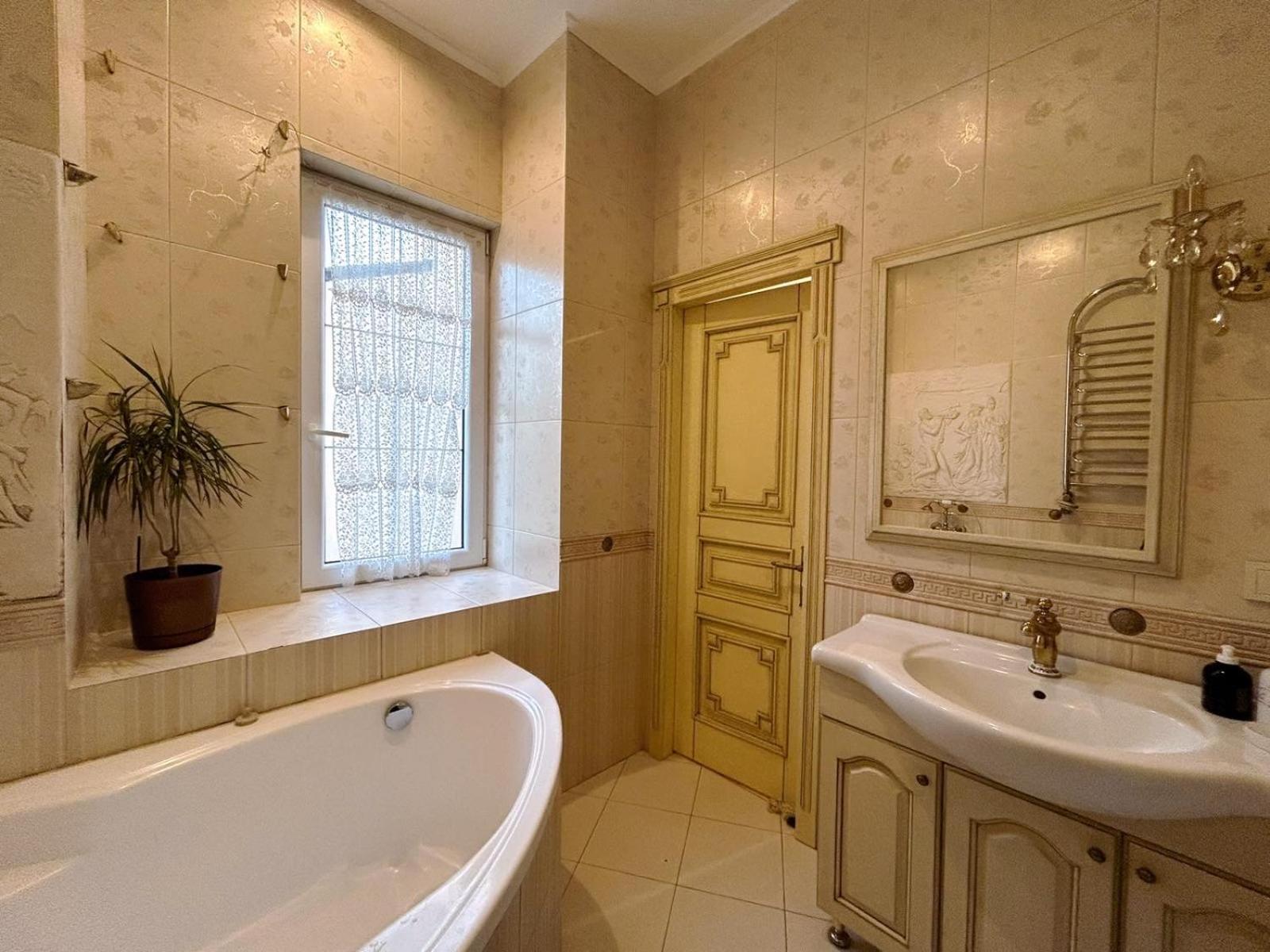 Goldenapartmentlviv Dış mekan fotoğraf